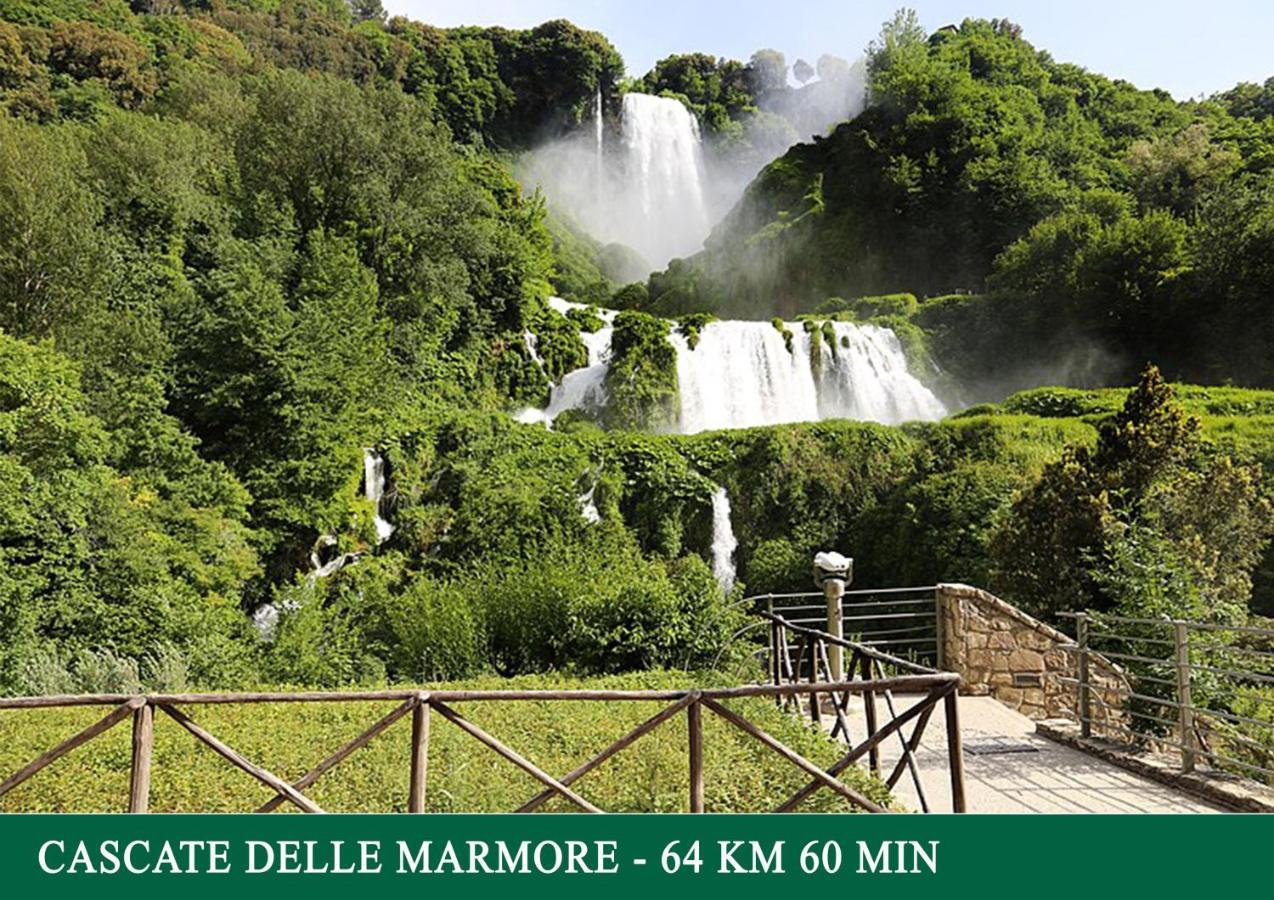 Agriturismo Sant'Angelo Holiday Farm Gualdo Cattaneo Εξωτερικό φωτογραφία